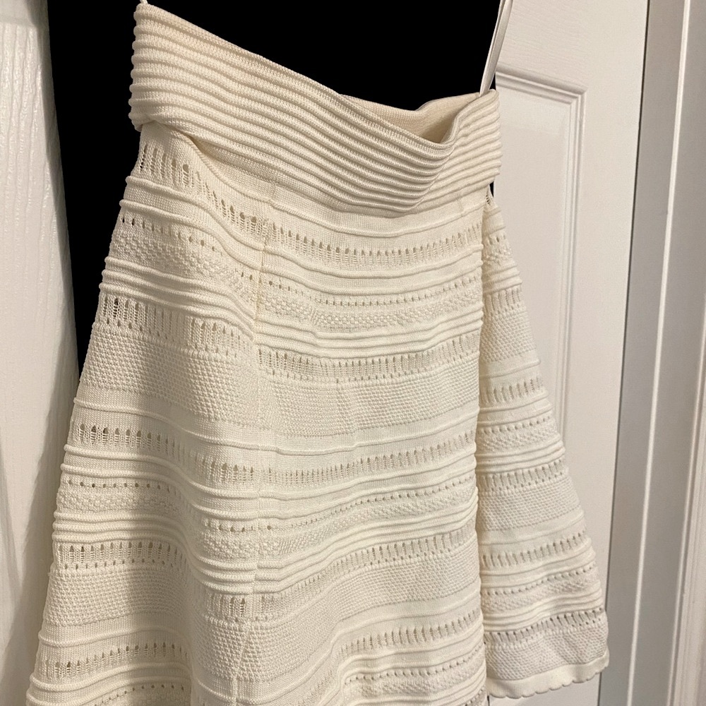 White designed print skirt with lining